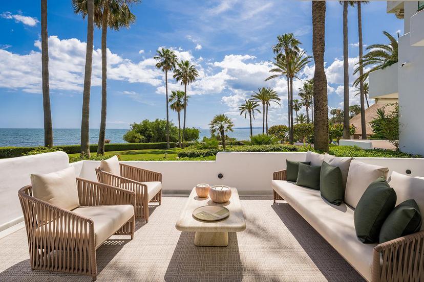 Apartament na parterze na sprzedaż, 3 sypialnie, Estepona
